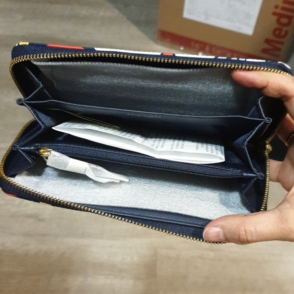 Wallet - Picture 3 of 4